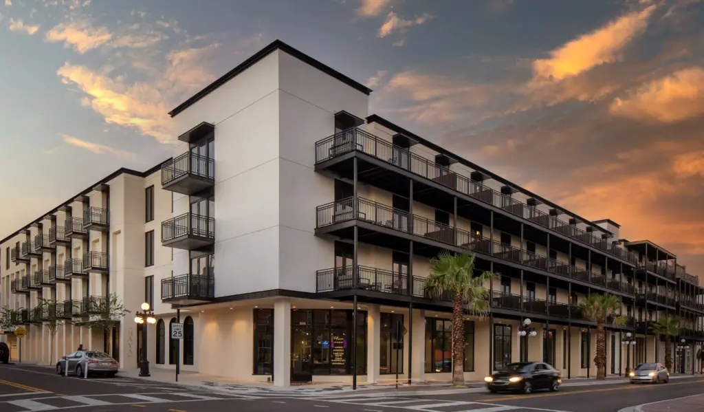 Tampa Hotels with Balcony